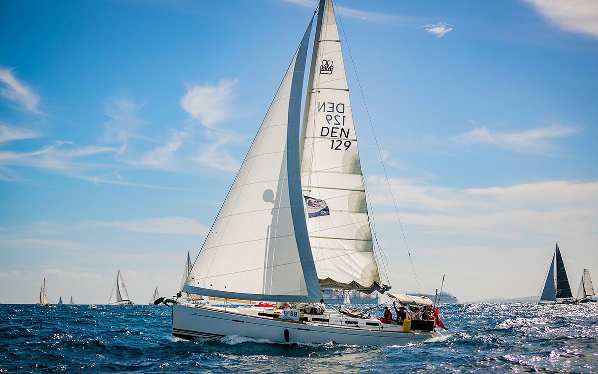 The ARC fleets sets of for their Atlantic crossing