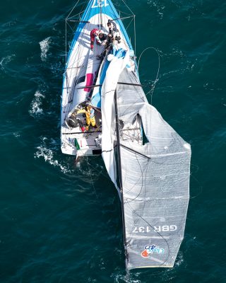 dismasting-advice-class-40-phor-ty-credit-carlo-borlenghi