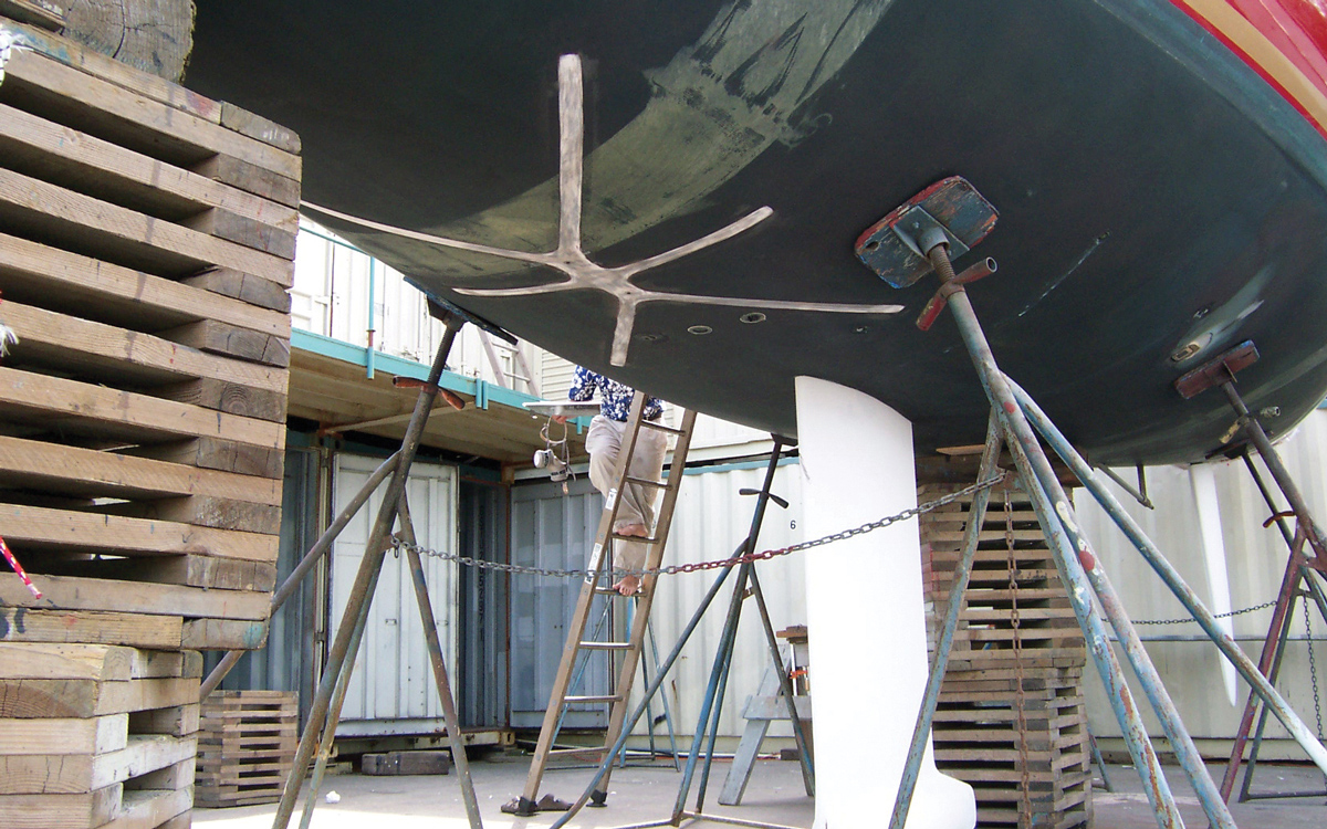 lightning-strikes-yacht-grounding-plate-credit-Malcolm-Morgan-Marine